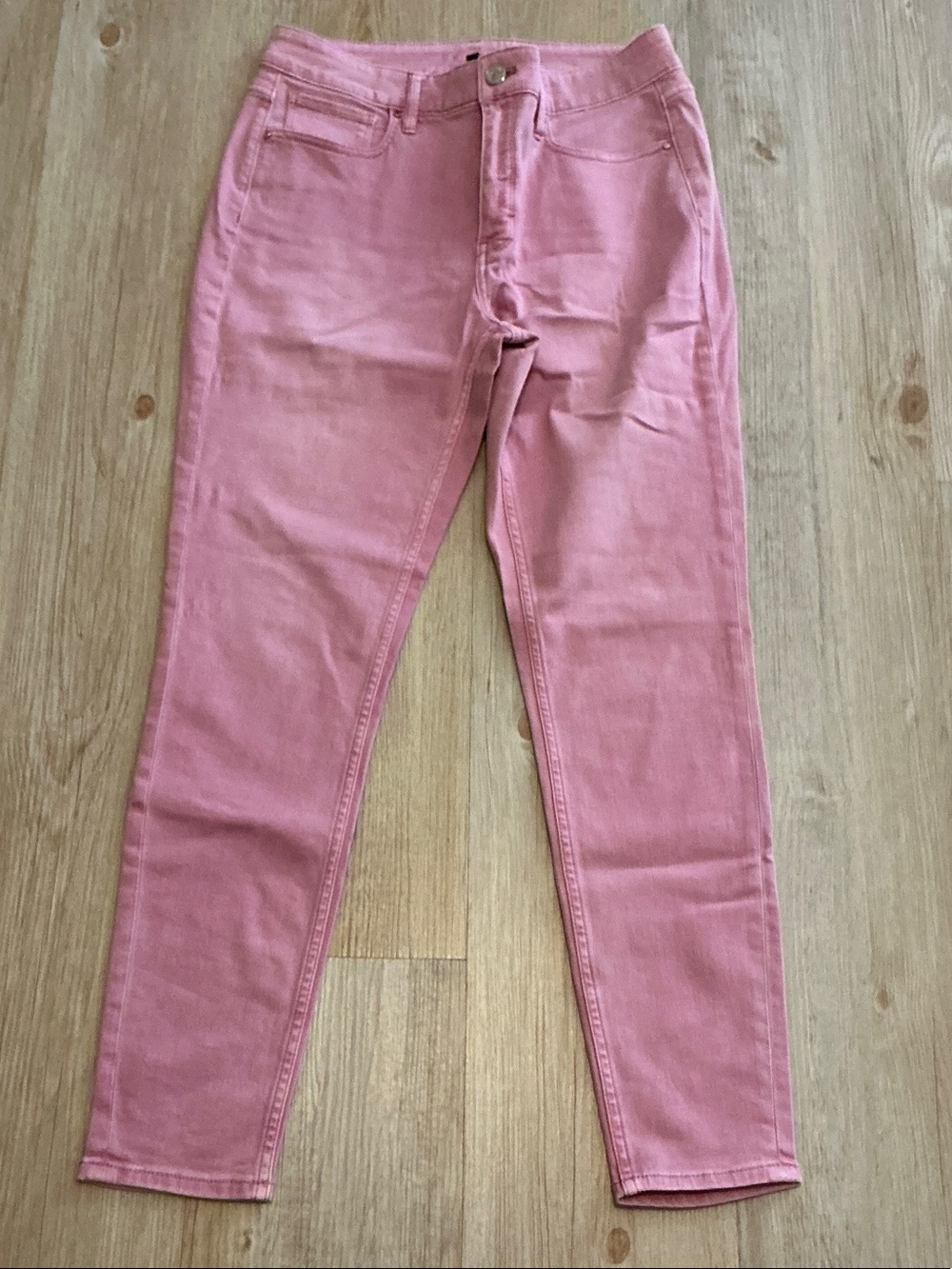 White House Black Market Pink Skinny Jeans